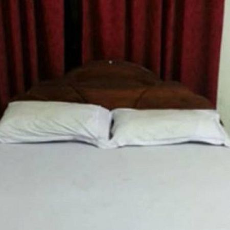Hotel Boban Plaza Thiruvananthapuram Buitenkant foto