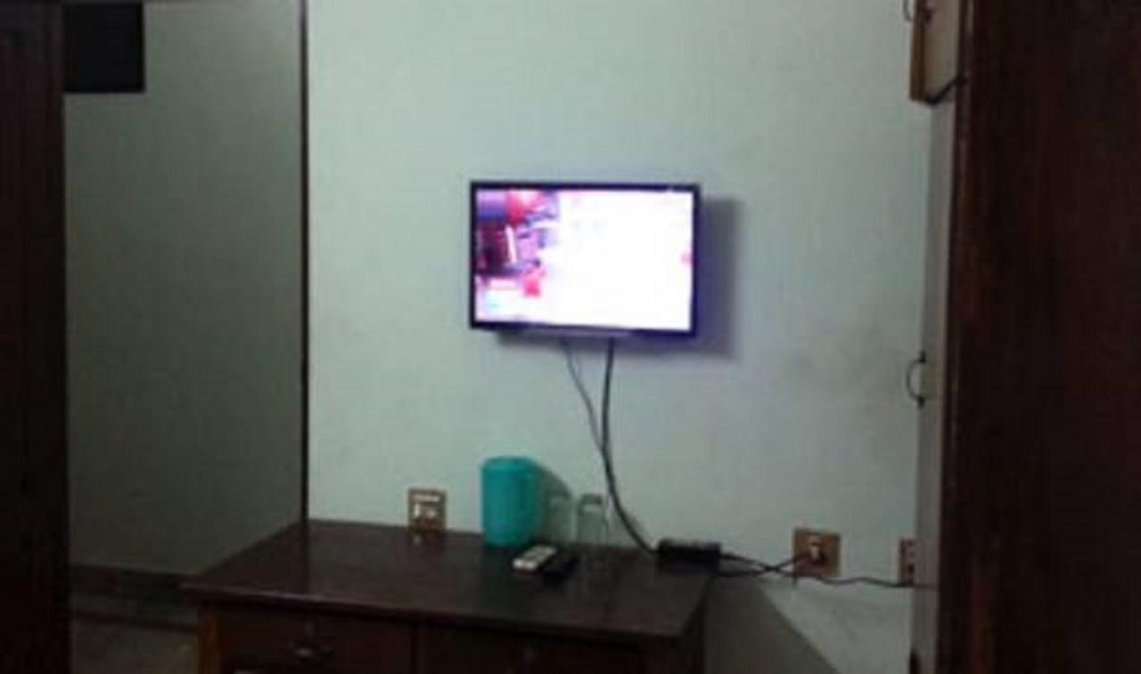 Hotel Boban Plaza Thiruvananthapuram Buitenkant foto